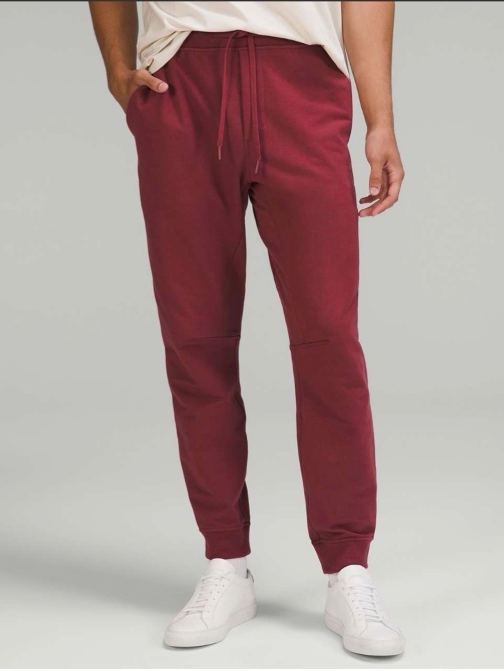 Lululemon City Sweat Jogger
Mulled Wine medium